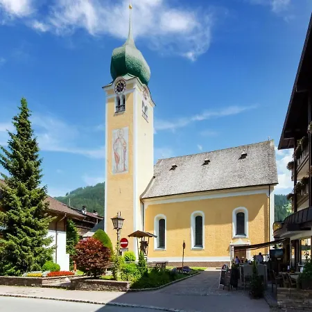 Luxury In Near Ski Area