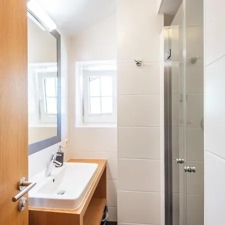 Luxury In Near Ski Area